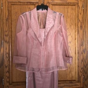 Alex Evenings gown